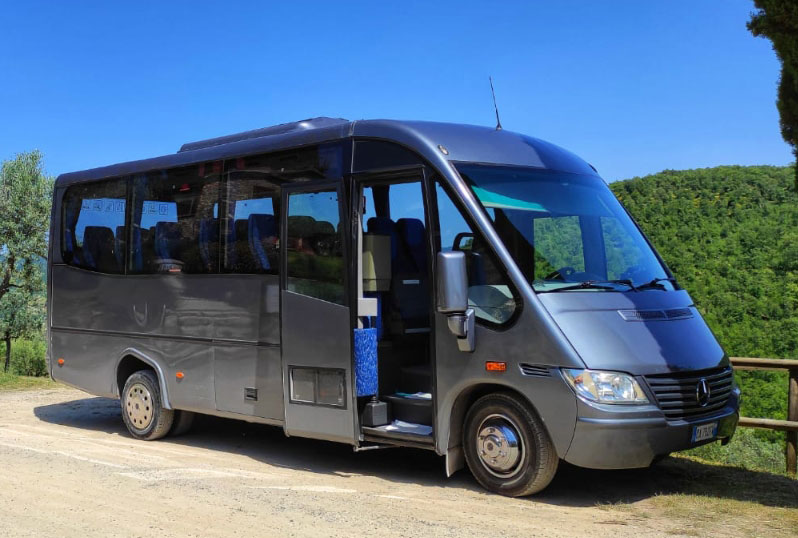 20 seats minibus